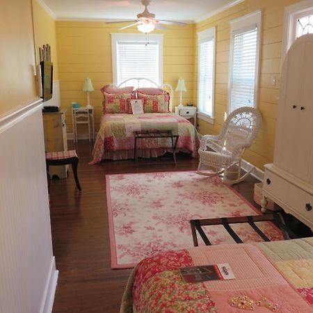 Yellow House B&B Salado Extérieur photo