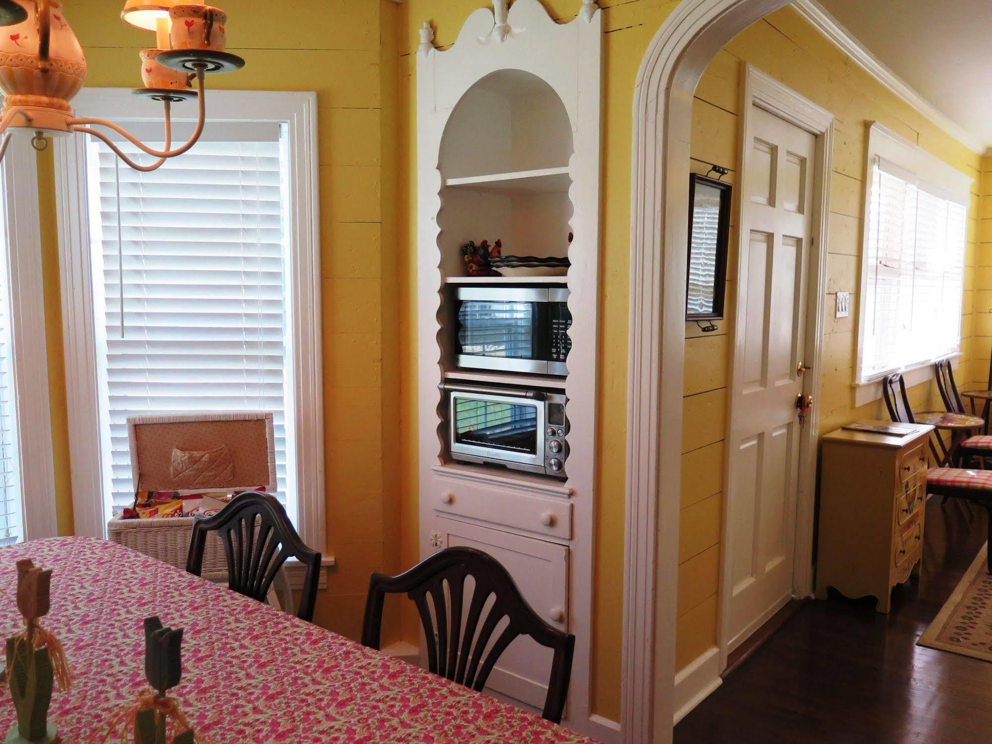 Yellow House B&B Salado Extérieur photo