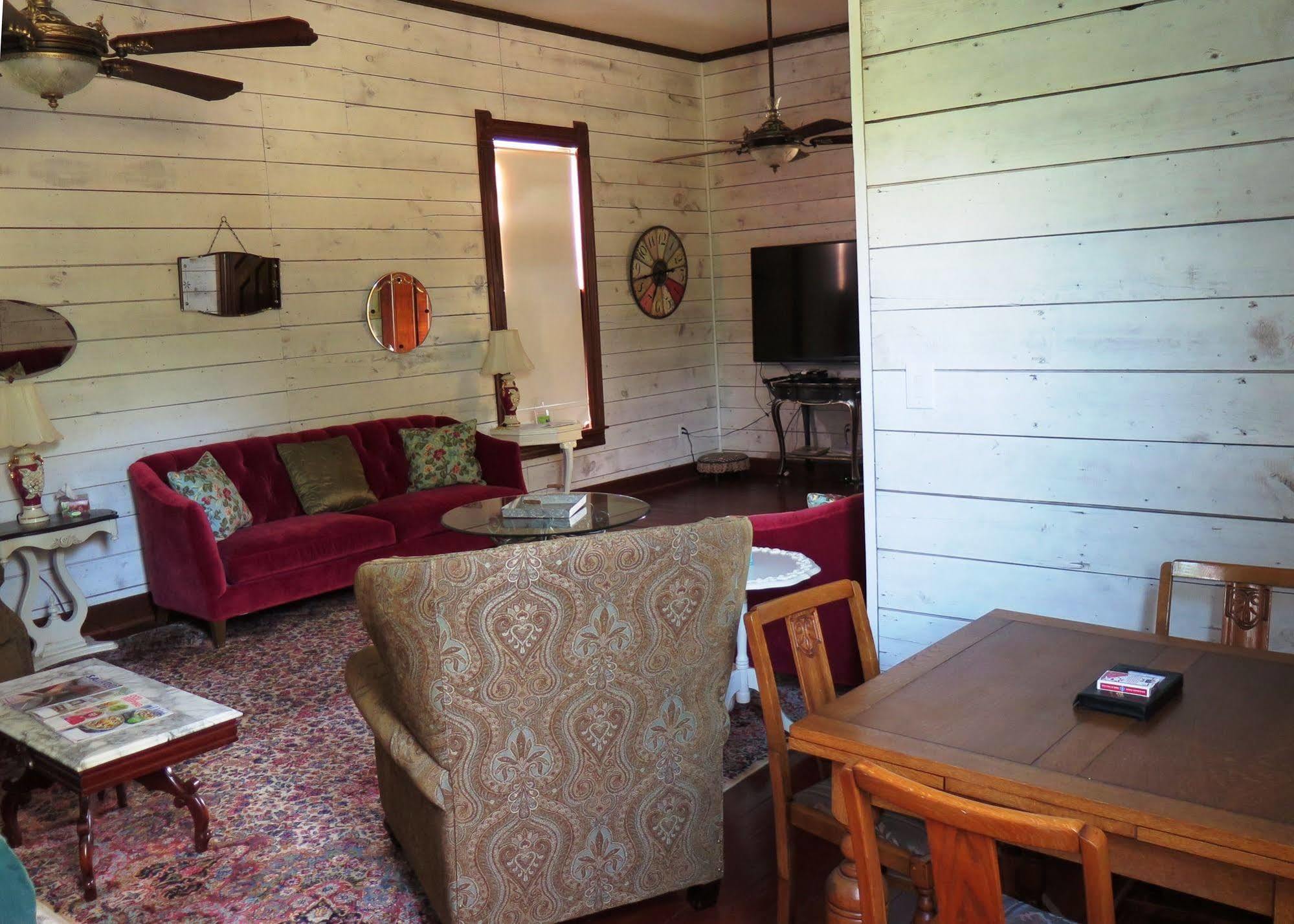 Yellow House B&B Salado Extérieur photo