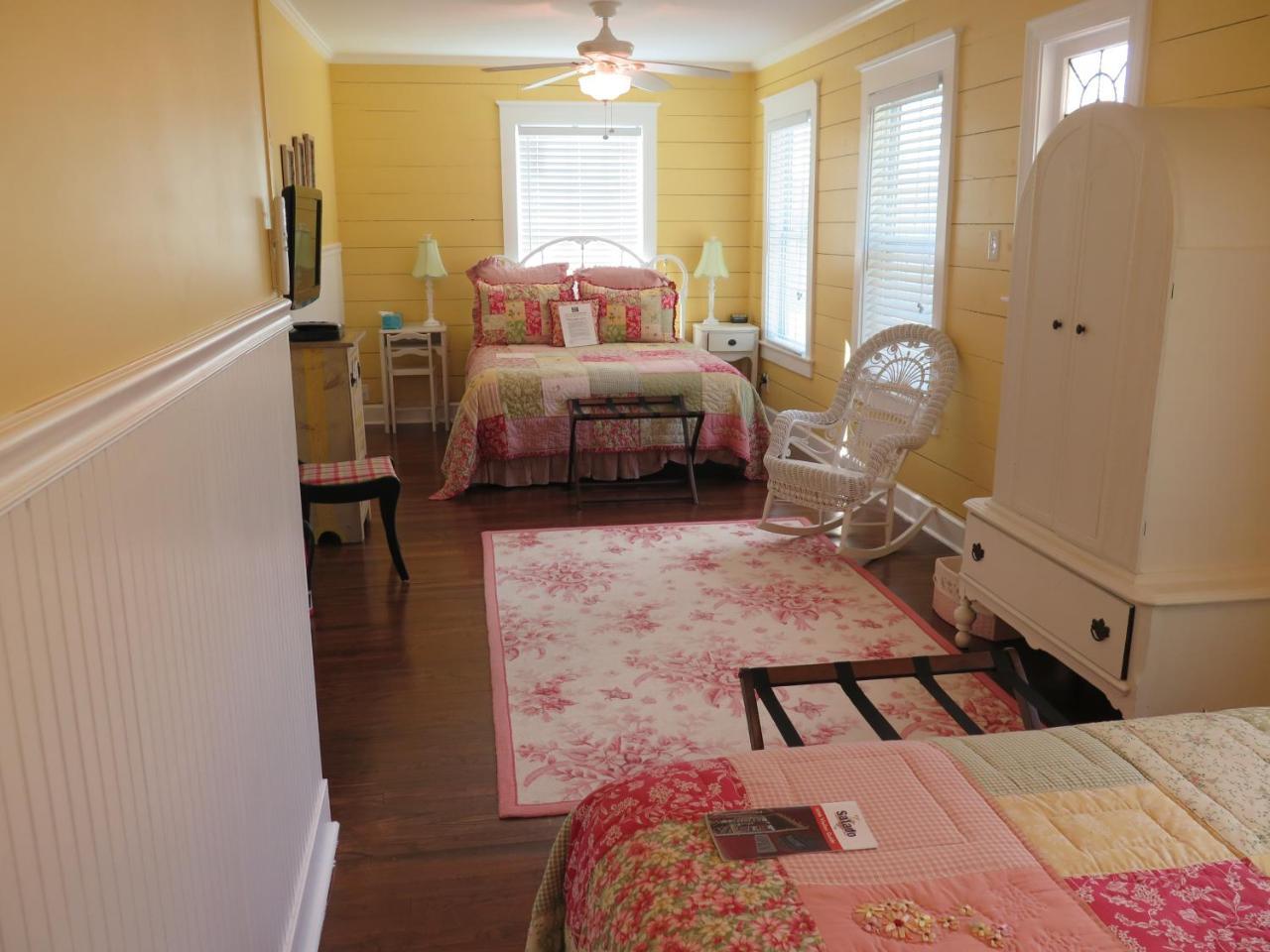 Yellow House B&B Salado Extérieur photo